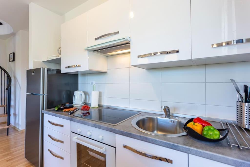 Apartments Punta プレマントゥーラ エクステリア 写真